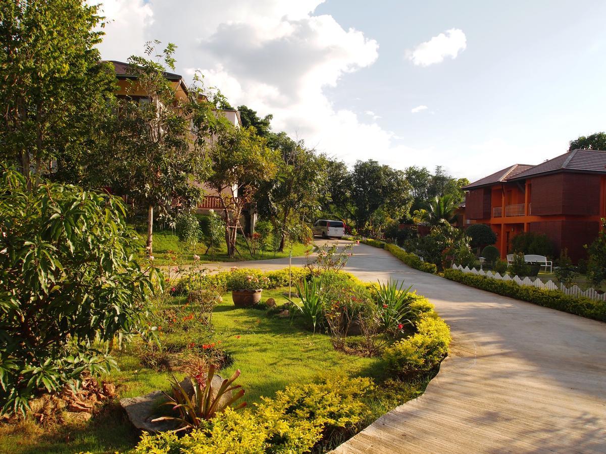 Khao Yai Phu Kham Luang Resort Mu Si Exterior foto